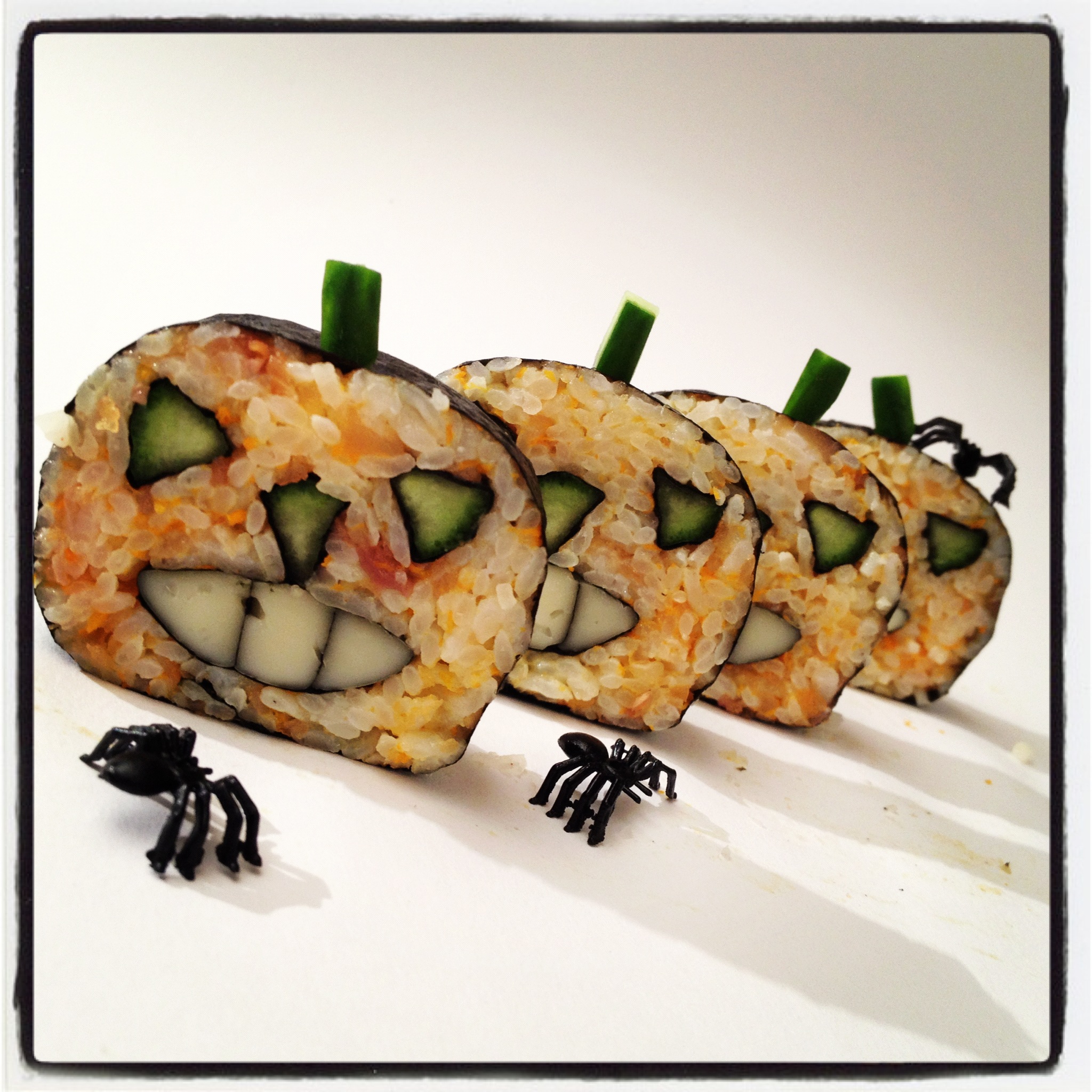 Comparar hambruna Mediante Recetas japonesas: Maki sushi para Halloween